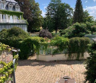 Juvigny-sous-Andaine Apartment | 85 m² Apartment ∙ 3 bedrooms ∙ 6 guests