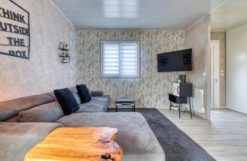 Val-de-Reuil House | 85 m² House ∙ 4 bedrooms ∙ 8 guests