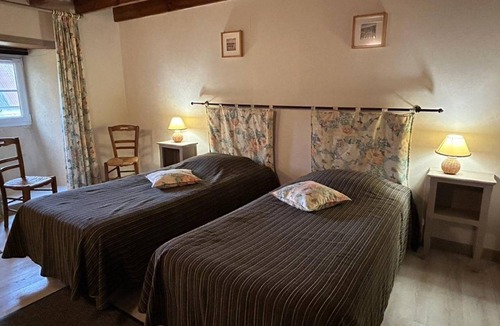 Rocheville House | 86 m² Gîte ∙ 2 bedrooms ∙ 4 guests