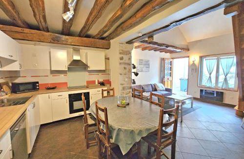 Moret-sur-Loing Apartment | 89 m² Apartment ∙ 3 bedrooms ∙ 7 guests
