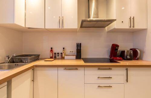 Cergy Bed & Breakfast | 90 m² Bed and breakfast ∙ 5 bedrooms ∙ 12 guests