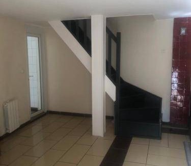 Stains House | 90 m² House ∙ 3 bedrooms ∙ 6 guests