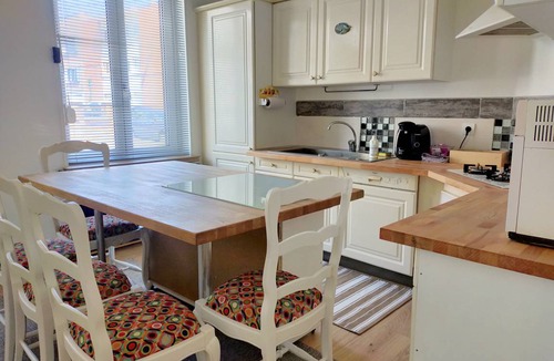 Lens House | 90 m² House ∙ 3 bedrooms ∙ 6 guests