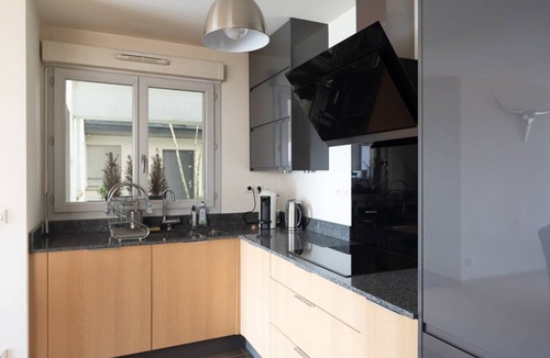 Pantin Apartment | 93 m² Apartment ∙ 3 bedrooms ∙ 8 guests