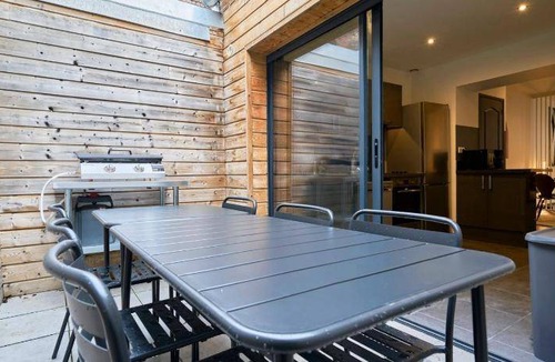 Tourcoing Bed & Breakfast | 94 m² Bed and breakfast ∙ 3 bedrooms ∙ 6 guests