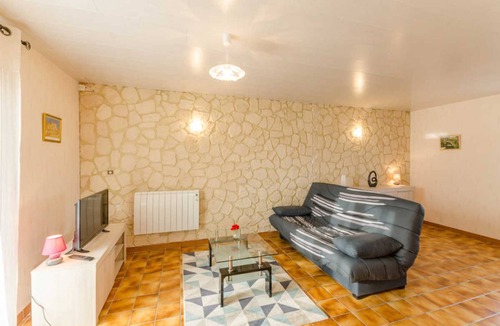 Fontaine-les-Gres House | 95 m² Gîte ∙ 3 bedrooms ∙ 7 guests