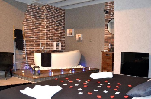 Vandenesse-en-Auxois Hotel | 96 m² Hotel ∙ 4 guests