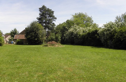 Sainte-Colombe-sur-Loing House | A Beautiful Longerre Farmhouse set in the heart of Burgundy