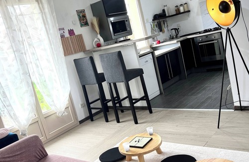 Pimprez House | A country getaway with K culture, friends and family