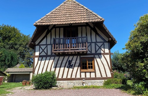 Anglesqueville-la-Bras-Long House | A comfortable characterful place to stay in a rural Normandy village