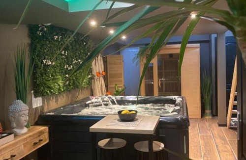 Loison-sous-Lens Bed & Breakfast | A la Belle Étoile, le spa détente céleste