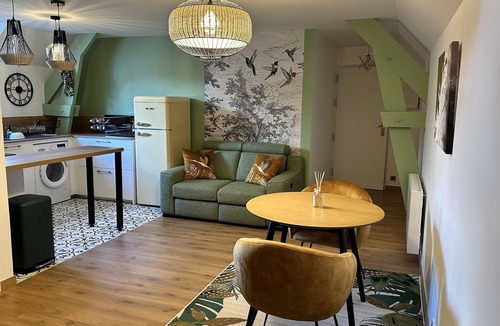 Dourdan Apartment | A Proximité du Château de Dourdan! Appartement à Dourdan Centre, Wifi Gratuit