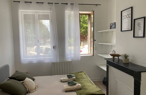 Saint-Honore - Jeanne d'Arc House | Acacia Terrasseproche Centre-ville et CHU