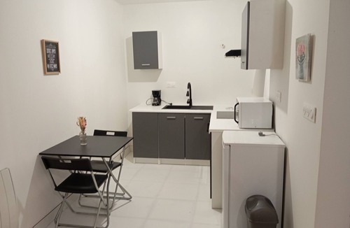 Saint-Pierre-es-Champs Apartment | Accommodation in the countryside: hiking, walking and fishing!