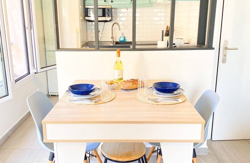 Plateau — Pyramide House | AERO'HOME 🔹 Comfort 🔹 Free Parking 🔹 Wifi