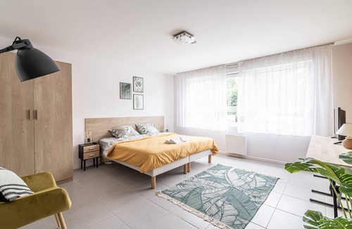 Moussy-le-Neuf Apartment | Airport CDG * FREE parking * Villepinte * Asterix