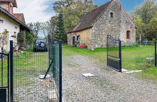Saint-Martin-le-Mault House | Amazing home in Saint Martin Le Mault