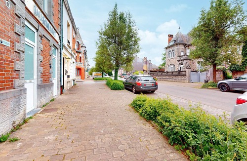 Haybes House | Amazing home in Haybes with WiFi
