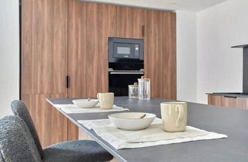 Vivienne Apartment | AN AUTHENTIC PARISIAN RETREAT NEXT TO LOUVRE ,TUILERIES GARDENS & PALAIS ROYAL