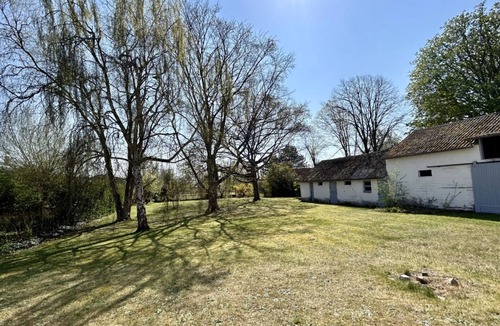 Saint-Quentin-en-Tourmont House | Anna & Jules' little house