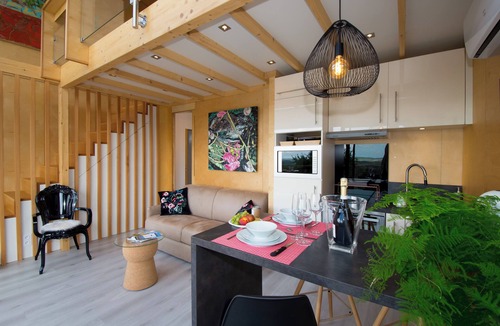Chigny-les-Roses House | ANTOINETTE COTTAGES. COTTAGE FIZZY POP