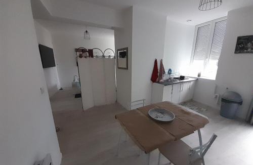 Marly Apartment | Apaartement près du Stade du Hainaut