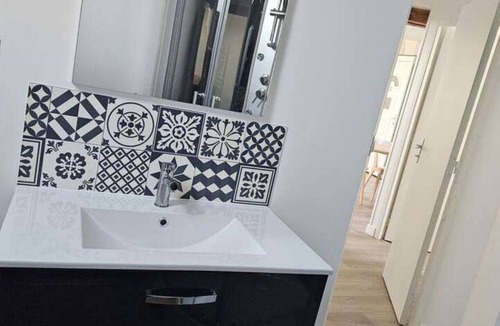 La Croix-en-Brie Apartment | Apartment 2 at the farm 1st floor in the middle of the fields
