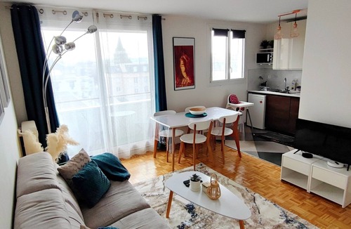 Quartier Atlantis Apartment | Apartment 4 pers - TGV 🚄 + RER B&C🚆- Netflix/Disney+ 😎🍿