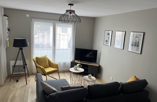 Berck-sur-Mer Apartment | Apartment-Apartment-Ensuite with Bath-Terrace