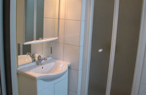 Athis-Mons Apartment | Apartment F2 standing in an old farm. Completely renovated. Very calm.