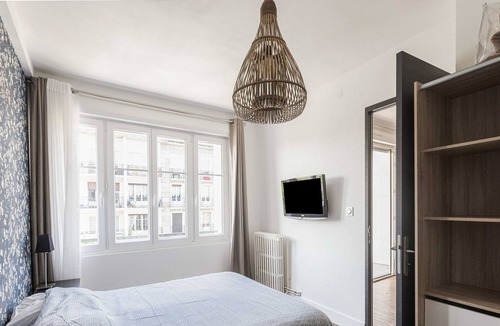 Charleville-Mezieres Apartment | Apartment a stone's throw from the town center
