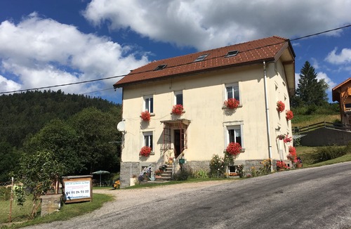 Xonrupt-Longemer Apartment | Apartment in independent house, quiet, Gérardmer