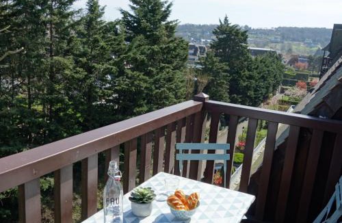 Tourgeville Apartment | Apartment Le Fairway-5 by Interhome