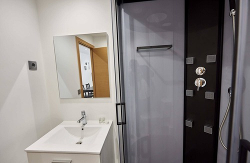 Le Pin Apartment | APARTMENT T2 IN PEACE, 1 to 4 beds, access A4/A104