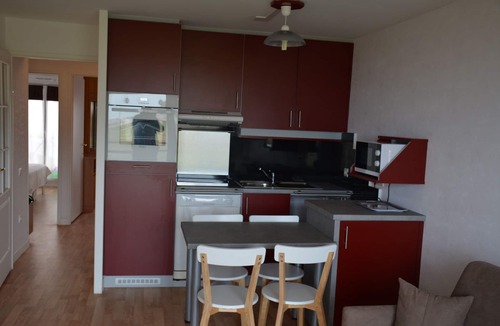 Criel-sur-Mer Apartment | Apartment with balcony, overlooking the sea and cliff, facing south.