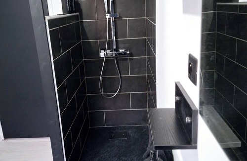 Aulnoye-Aymeries Apartment | Apartment with private cinema room