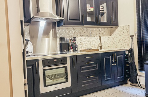 Sainte-Genevieve-des-Bois Apartment | Appartement Cosy Haven Sgdb