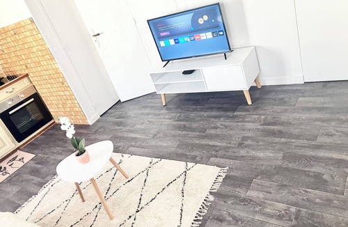 Le Pin Apartment | Appartement 2 Pièces/CDG/Jo24/disneyland Paris/Bourget/Villepinte