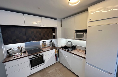 Chessy Apartment | Appartement 6 personnes, 5mn Disneyland Paris, Val d'Europe + Captain America +