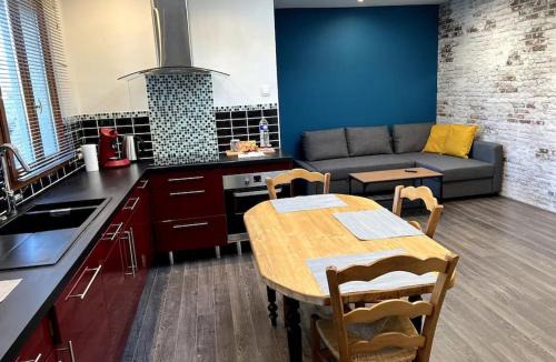Violaines Apartment | Appartement calme au coeur du jardin