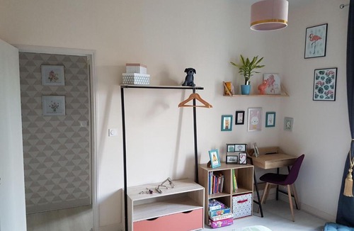 Chateauroux Apartment | Appartement Châteauroux, 3 pièces, 5 personnes - FR-1-591-129