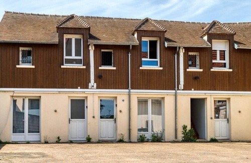 Etampes Apartment | Appartement Chaleureux au Cœur d'Étampes
