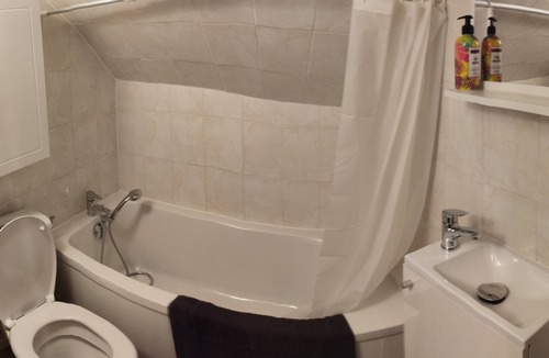 Conches-en-Ouche Apartment | Appartement Cosy Refait à Neuf en Plein Centre
