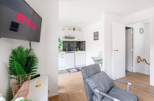 Le Pin Apartment | Appartement de 38m2, 1 à 7 Personnes, Cdg, Jo24, Disneyland Paris 28min