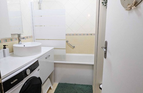 Bussy-Saint-Georges Apartment | Appartement Cosy et Tout Confort Proche Disneylandnetflixwi-fi!