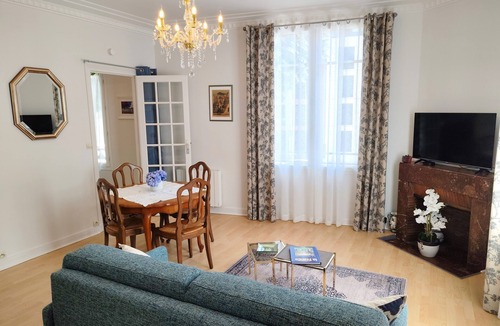 Quartier Pasteur Apartment | Appartement Le Baron Cœur de Rouen Avec Petit Déjeuner Inclus - Normandie