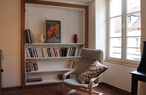 Vezelay Apartment | Appartement -Le Clos- Cellier de l'abbaye
