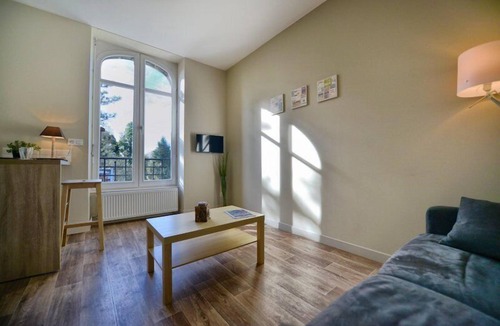 Besancon Apartment | Appartement Les Suites Du Parc - Studio Courbet
