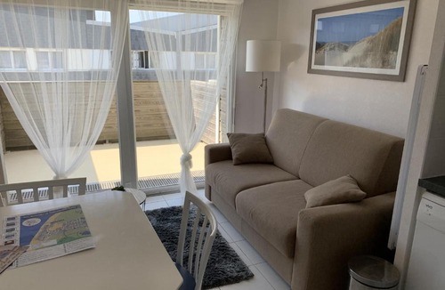 Fort-Mahon-Plage Apartment | Appartement proche plage avec parking et balcon - FR-1-482-102
