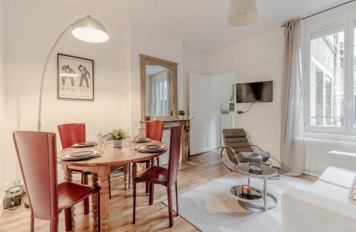 Coutures Apartment | Appartement spacieux avec cour parfait pour famille et amis